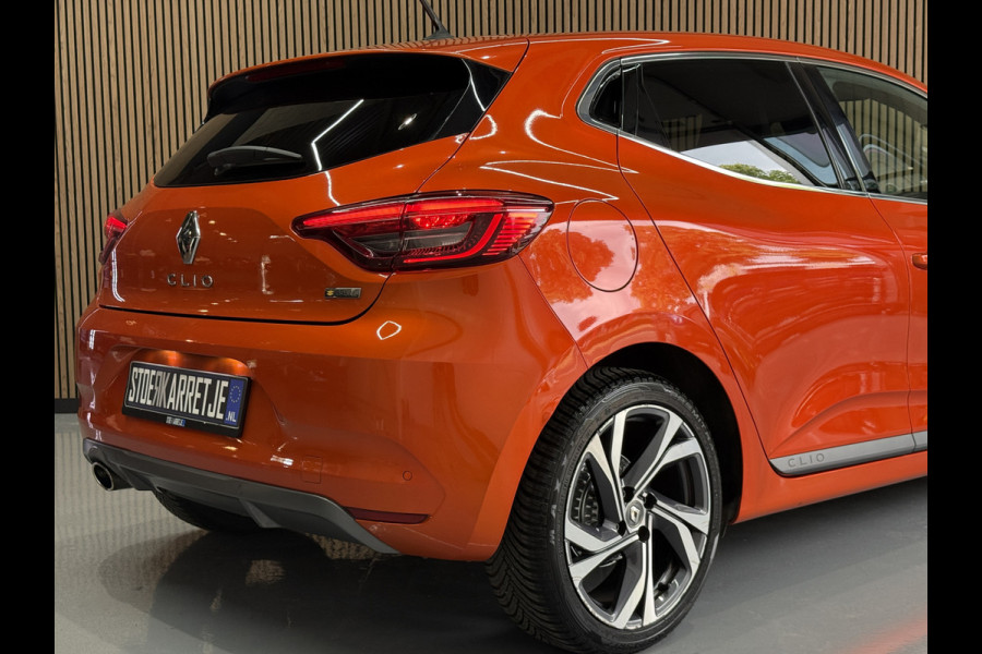 Renault Clio 1.0 TCe 100pk R.S. Line | Groot Navi | Camera | Carplay | 17 inch | Sport stoelen | 100% onderhouden!
