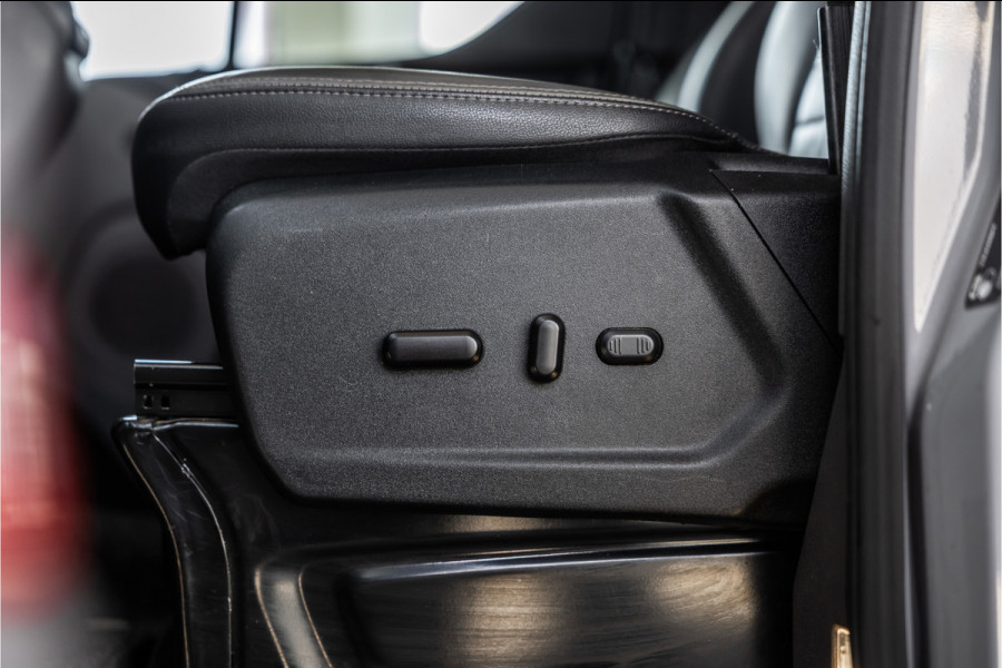 Ford Transit Custom 300 2.0 TDCI DC | Dubbel cabine | L+R Schuifdeur | Elek stoelen | CarPlay | Lederen bekleding | Navigatie | Stoelverwarming | Nieuwe APK | NAP Logisch
