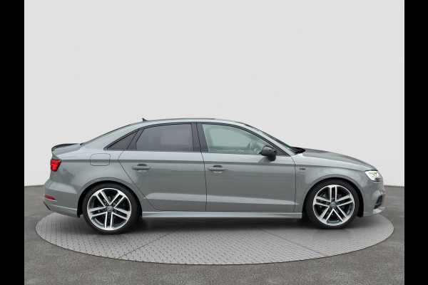 Audi A3 Limousine 35 TFSI S Line Edition Quantum Grau / VirtualCockpit