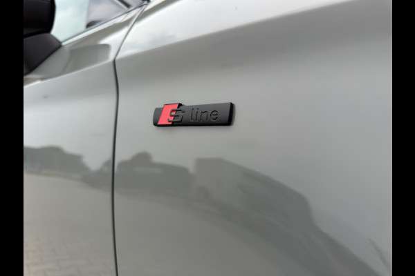 Audi A3 Limousine 35 TFSI S Line Edition Quantum Grau / VirtualCockpit
