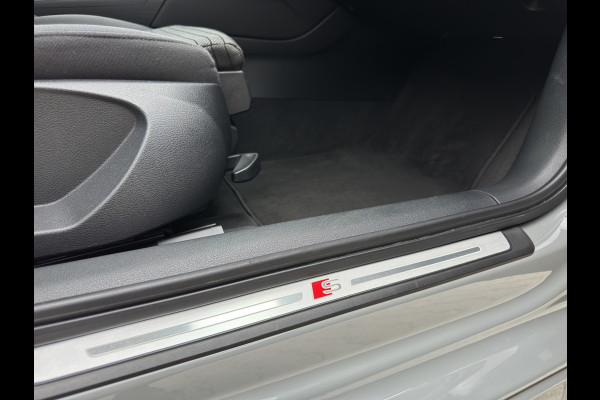 Audi A3 Limousine 35 TFSI S Line Edition Quantum Grau / VirtualCockpit