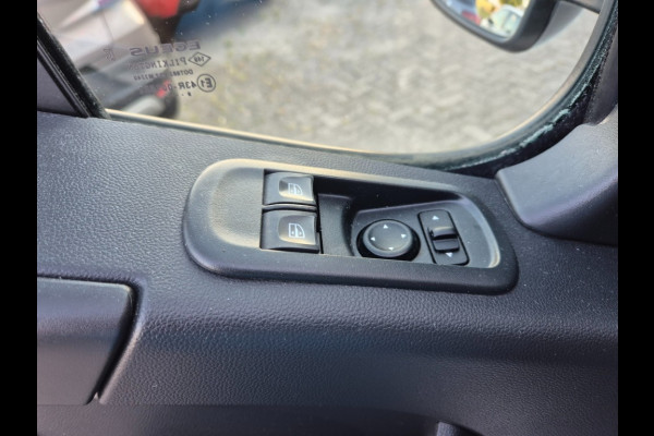 Renault Master Red Van 3T5 E6 L2 H2 135 Pk Nwe APK