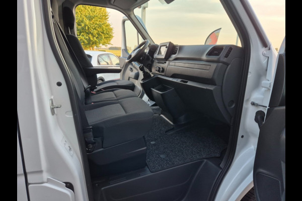 Renault Master Red Van 3T5 E6 L2 H2 135 Pk Nwe APK