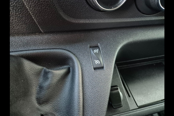 Renault Master Red Van 3T5 E6 L2 H2 135 Pk Nwe APK