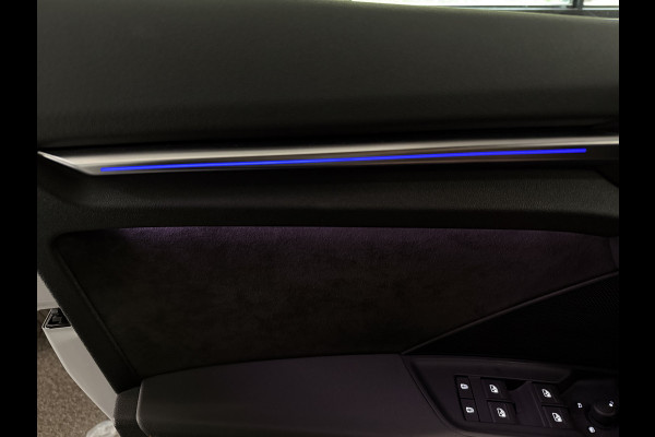 Audi A3 Sportback 35 TFSI S-Line RS-Stoelen|Panorama|Matrix|Camera