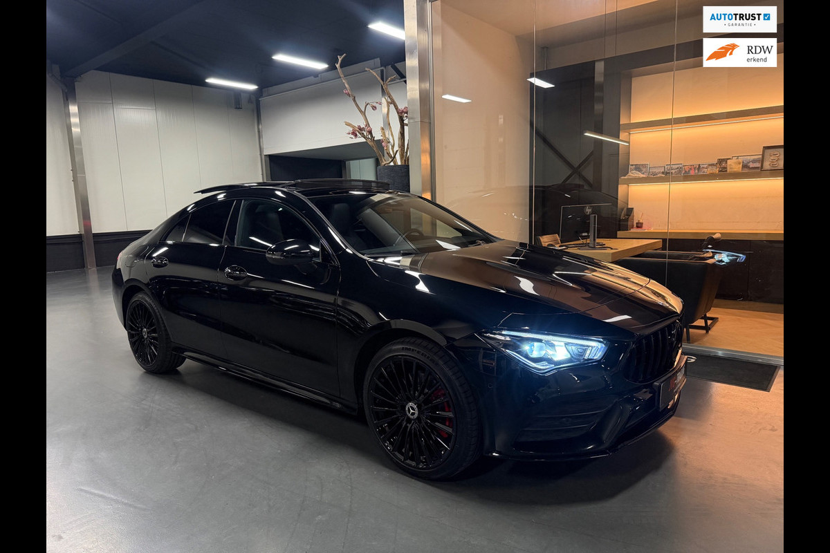 Mercedes-Benz CLA-Klasse 250 e Amg night Panorama Sfeerverl. Camera AMG-Pack
