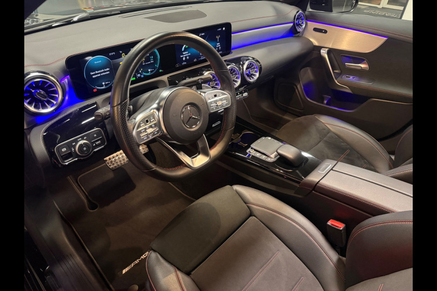 Mercedes-Benz CLA-Klasse 250 e Amg night Panorama Sfeerverl. Camera AMG-Pack