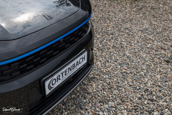 Lynk & Co 01 1.5 All-in geprijsd: inclusief onderhoud, 1 jaar BOVAG-garantie | Panorama dak | Adaptieve cruise | Blis | Memory |
