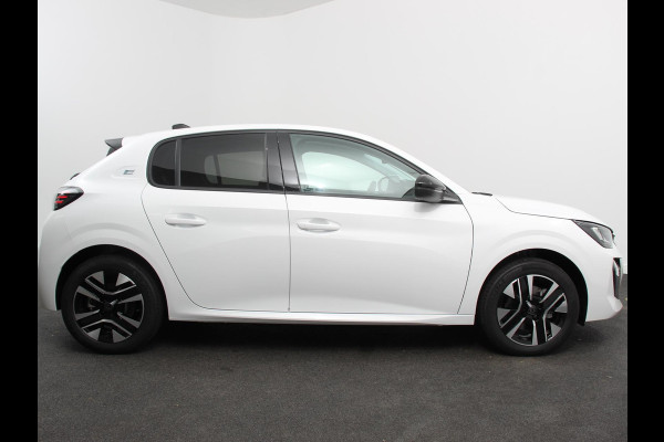 Peugeot e-208 EV Allure 50 kWh Warmtepomp Navigatie Apple Carplay Android Auto Parkeerhulp Cruise Control Full Led Climate Control Lichtmetalen velgen