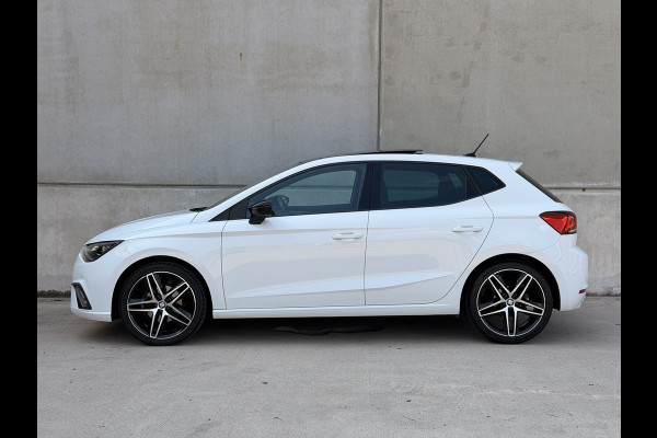 Seat Ibiza 1.0 TSI FR Business Intense Plus Pano Virtual Camera 18'' 6-bak