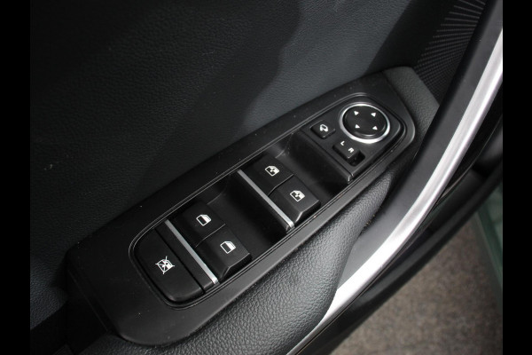 Kia Ceed Sportswagon 1.6 GDI PHEV DynamicLine Automaat Climate control Keyless Cruise control LED Parkeersensoren achter Camera Stuur verwarming Stoel verwarming Apple Carplay/ Andriod Auto