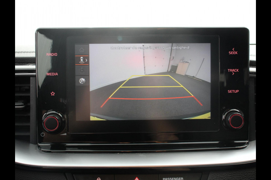 Kia Ceed Sportswagon 1.6 GDI PHEV DynamicLine Automaat Climate control Keyless Cruise control LED Parkeersensoren achter Camera Stuur verwarming Stoel verwarming Apple Carplay/ Andriod Auto