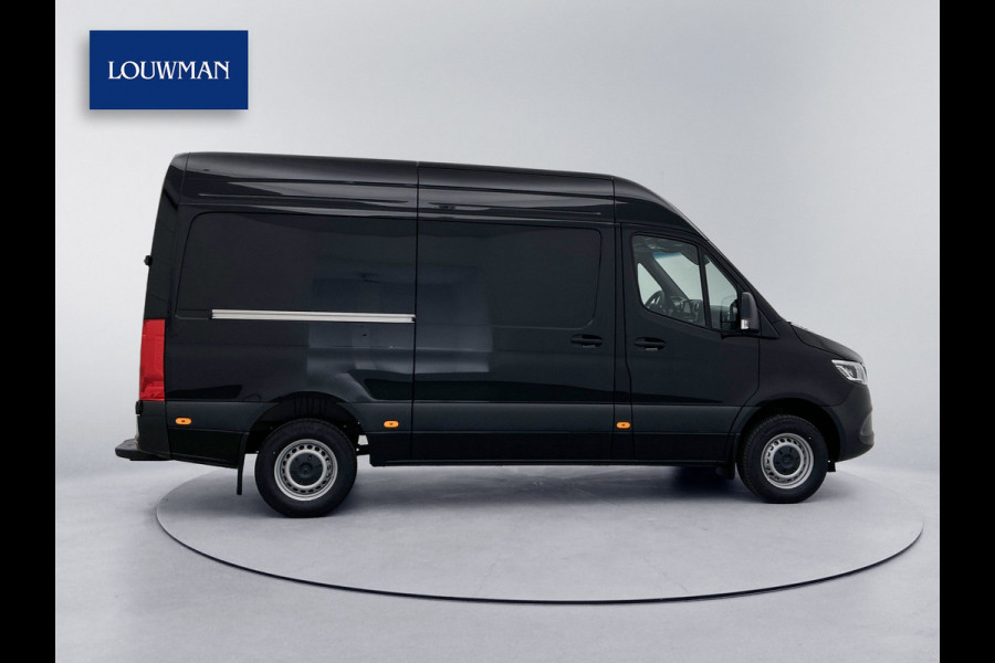 Mercedes-Benz Sprinter 317 CDI L2H2 Select Geveerde stoel Navigatie Parkeerpakket Stoelverwarming Betimmering Trekhaak 24 maanden Mercedes Certified garantie