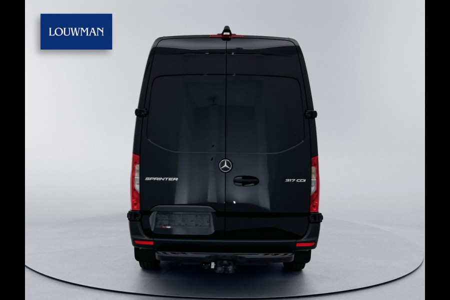 Mercedes-Benz Sprinter 317 CDI L2H2 Select Geveerde stoel Navigatie Parkeerpakket Stoelverwarming Betimmering Trekhaak 24 maanden Mercedes Certified garantie