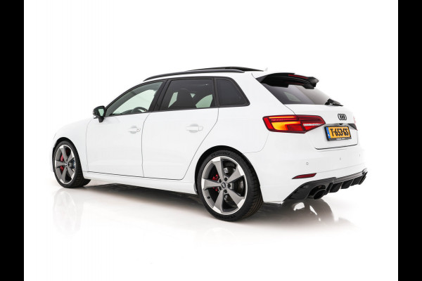 Audi RS3 Sportback 2.5 TFSI Quattro *RS-SEATS | PANO | ADAPTIVE-CRUISE | NAPPA-LEATHER | BANG&OLUFSEN | CAMERA | KEYLESS | BLINDSPOT | NAVI-FULLMAP | DIGI-COCKPIT | PRIVACY-GLASS | SHIFTPADDLES | CARBON-INLAY | 19''ALU*