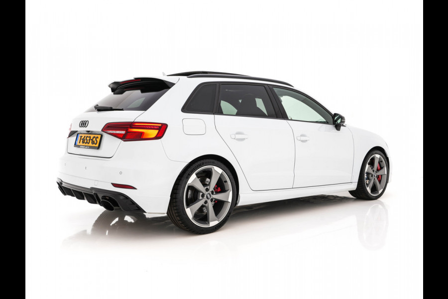 Audi RS3 Sportback 2.5 TFSI Quattro *RS-SEATS | PANO | ADAPTIVE-CRUISE | NAPPA-LEATHER | BANG&OLUFSEN | CAMERA | KEYLESS | BLINDSPOT | NAVI-FULLMAP | DIGI-COCKPIT | PRIVACY-GLASS | SHIFTPADDLES | CARBON-INLAY | 19''ALU*