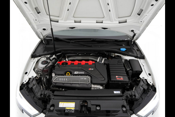 Audi RS3 Sportback 2.5 TFSI Quattro *RS-SEATS | PANO | ADAPTIVE-CRUISE | NAPPA-LEATHER | BANG&OLUFSEN | CAMERA | KEYLESS | BLINDSPOT | NAVI-FULLMAP | DIGI-COCKPIT | PRIVACY-GLASS | SHIFTPADDLES | CARBON-INLAY | 19''ALU*