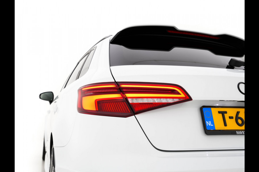 Audi RS3 Sportback 2.5 TFSI Quattro *RS-SEATS | PANO | ADAPTIVE-CRUISE | NAPPA-LEATHER | BANG&OLUFSEN | CAMERA | KEYLESS | BLINDSPOT | NAVI-FULLMAP | DIGI-COCKPIT | PRIVACY-GLASS | SHIFTPADDLES | CARBON-INLAY | 19''ALU*