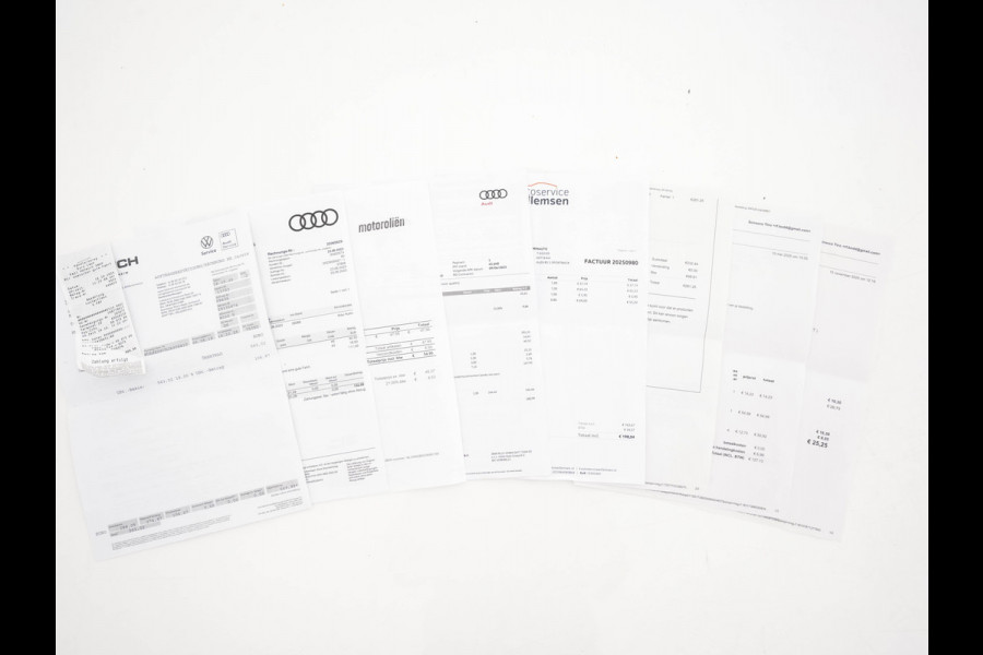 Audi RS3 Sportback 2.5 TFSI Quattro *RS-SEATS | PANO | ADAPTIVE-CRUISE | NAPPA-LEATHER | BANG&OLUFSEN | CAMERA | KEYLESS | BLINDSPOT | NAVI-FULLMAP | DIGI-COCKPIT | PRIVACY-GLASS | SHIFTPADDLES | CARBON-INLAY | 19''ALU*
