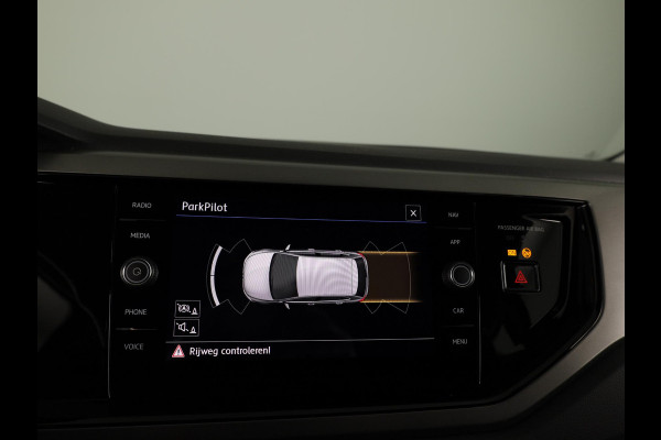 Volkswagen Polo 1.0 TSI Comfortline 95 pk | Navigatie | Parkeersensoren | Adaptieve cruise control | Apple Carplay/Android Auto |