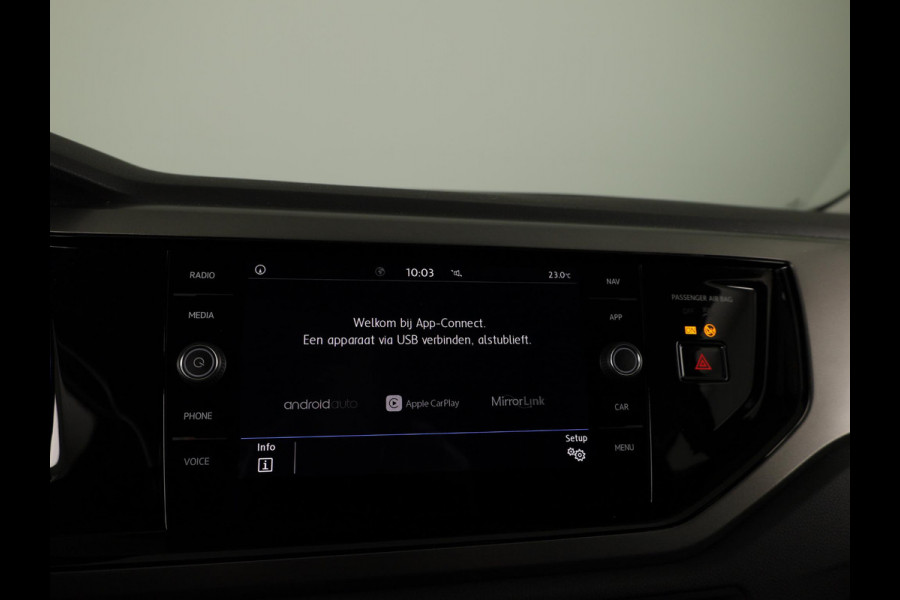 Volkswagen Polo 1.0 TSI Comfortline 95 pk | Navigatie | Parkeersensoren | Adaptieve cruise control | Apple Carplay/Android Auto |