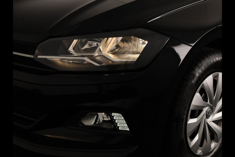 Volkswagen Polo 1.0 TSI Comfortline 95 pk | Navigatie | Parkeersensoren | Adaptieve cruise control | Apple Carplay/Android Auto |