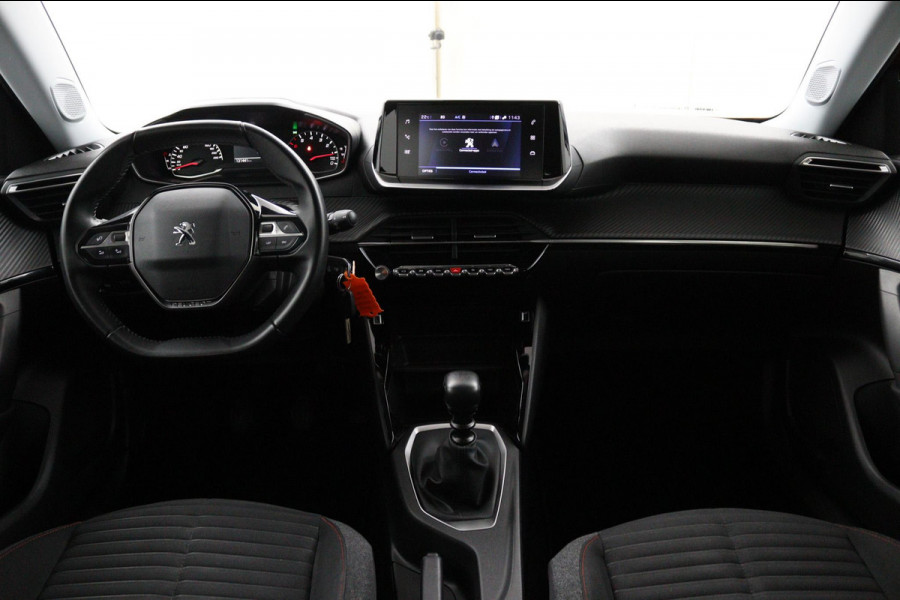 Peugeot 2008 1.2 Blue*130PK*NAVI*CAM*HAAK*ECC*CRUISE*CARPLAY