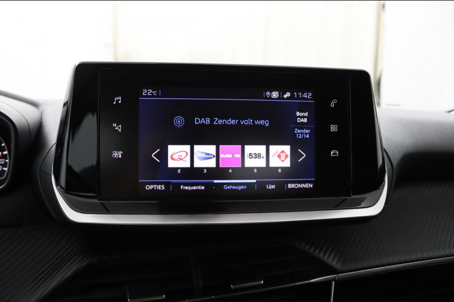 Peugeot 2008 1.2 Blue*130PK*NAVI*CAM*HAAK*ECC*CRUISE*CARPLAY
