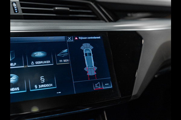 Audi e-tron E-tron 50 Quattro Launch edition plus 71 kWh, Pano, Apple Carplay, 22" Velgen, Black Optik, ACC, Memory, PDC, Leder