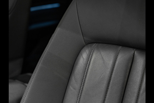 Audi e-tron E-tron 50 Quattro Launch edition plus 71 kWh, Pano, Apple Carplay, 22" Velgen, Black Optik, ACC, Memory, PDC, Leder