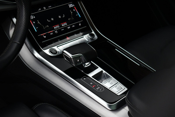 Audi Q7 55 TFSI e quattro S-Line Rijklaar! Pano 22inch Contourzetels Luchtv