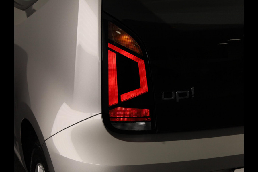 Volkswagen up! 1.0 Move Up! 65 pk | Navigatie via App | Airco | Elektr. spiegels | Stoelverwarming |