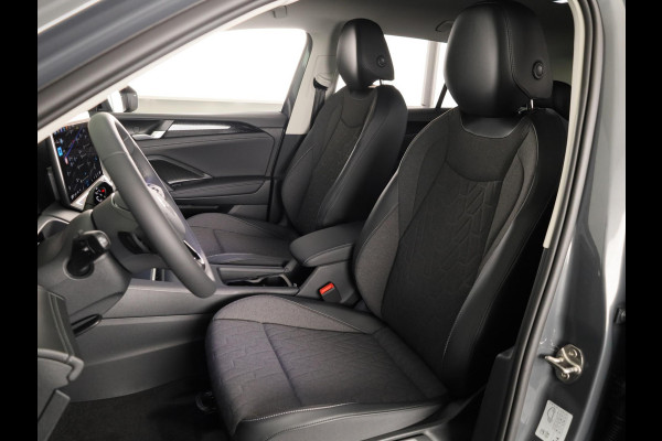 Volkswagen Tiguan Limited Edition 1.5 eHybrid 150 kW / 204 PK SUV 6 Stoelverwarming | Trekhaak | 360 camera