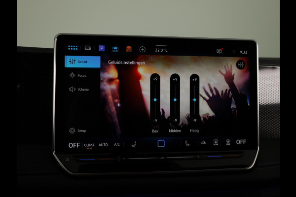 Volkswagen Tiguan Limited Edition 1.5 eHybrid 150 kW / 204 PK SUV 6 Stoelverwarming | Trekhaak | 360 camera