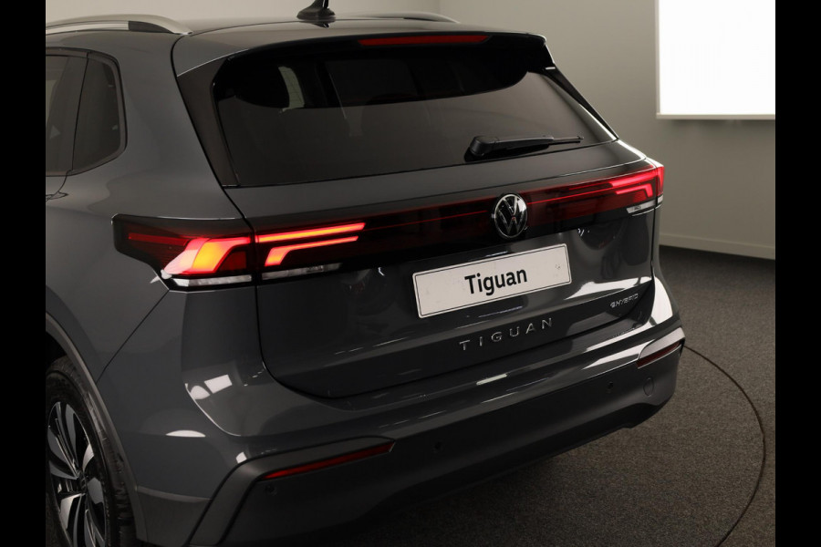 Volkswagen Tiguan Limited Edition 1.5 eHybrid 150 kW / 204 PK SUV 6 Stoelverwarming | Trekhaak | 360 camera