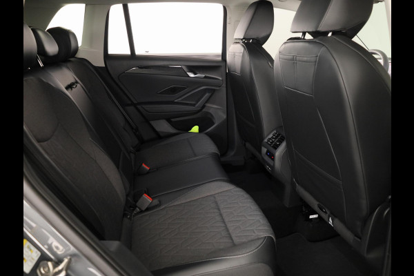 Volkswagen Tiguan Limited Edition 1.5 eHybrid 150 kW / 204 PK SUV 6 Stoelverwarming | Trekhaak | 360 camera