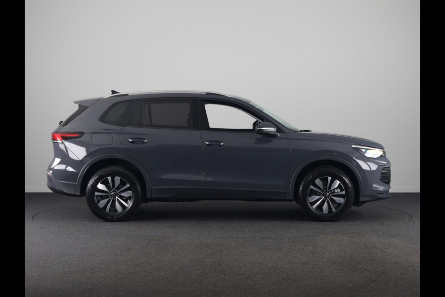 Volkswagen Tiguan Limited Edition 1.5 eHybrid 150 kW / 204 PK SUV 6 Stoelverwarming | Trekhaak | 360 camera