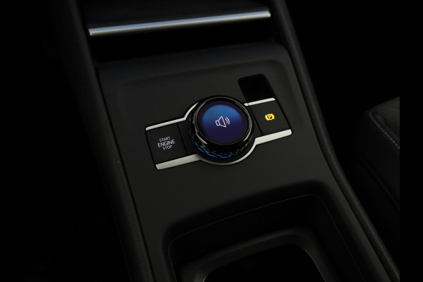 Volkswagen Tiguan Limited Edition 1.5 eHybrid 150 kW / 204 PK SUV 6 Stoelverwarming | Trekhaak | 360 camera