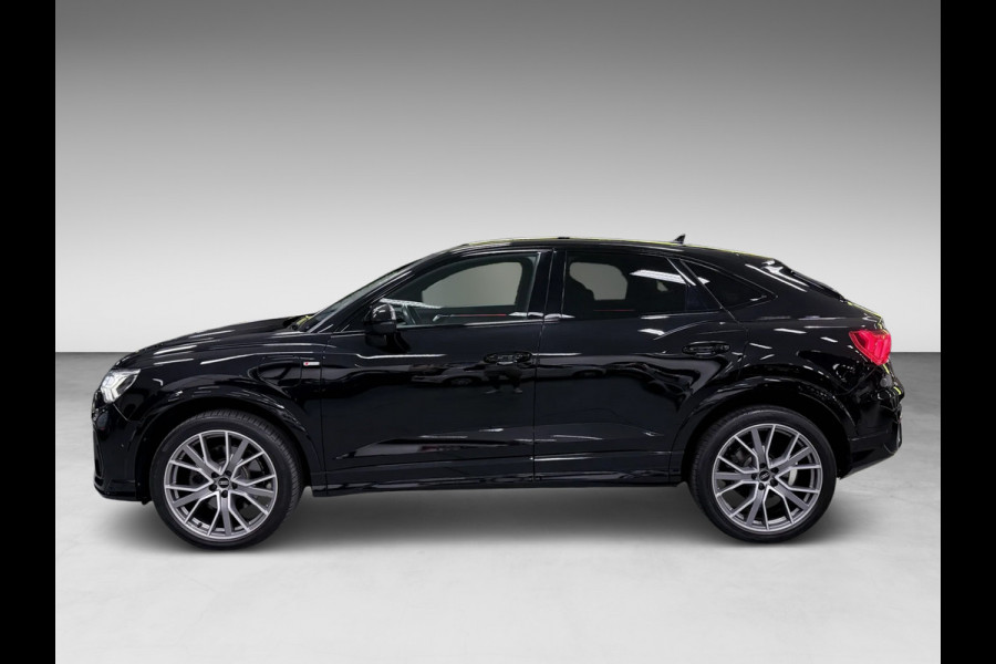 Audi Q3 Sportback 45 TFSI e 3X S-LINE BLACKLINE 20'' PANO/LEDER/SFEERVERL/E-STOELEN/SONOS/CAM/ADAPT-CR///
