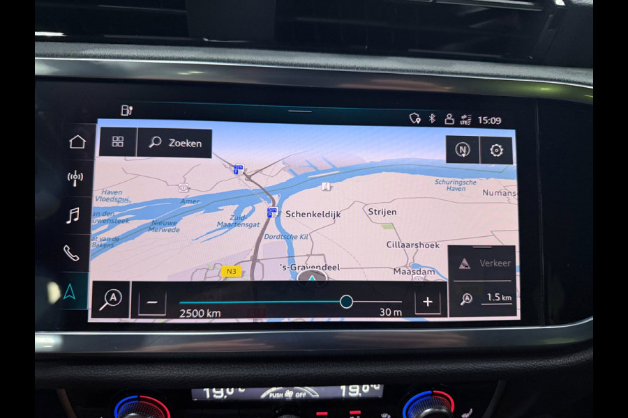 Audi Q3 Sportback 45 TFSI e 3X S-LINE BLACKLINE 20'' PANO/LEDER/SFEERVERL/E-STOELEN/SONOS/CAM/ADAPT-CR///