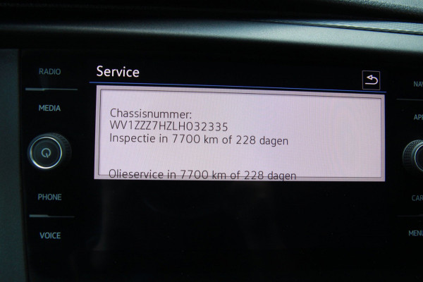 Volkswagen Transporter 2.0 TDI L2H1 Comfort / Navi / App connect / Cruise / Trekhaak