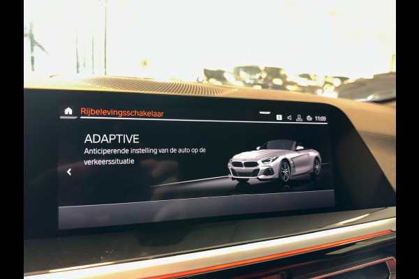 BMW Z4 Roadster M40i M Sport 340pk Dealer O.H. | Adaptive Cruise | Camera | Harman / Kardon | Lederen Sportstoelen Memory & Verwarmd | Adaptief Onderstel | Sfeerverlichting | Stuur Verwarmd | 19"L.M | Apple Carplay | Virtual | Navigatie |