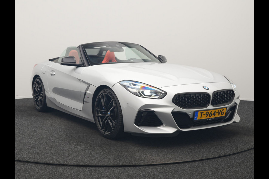 BMW Z4 Roadster M40i M Sport 340pk Dealer O.H. | Adaptive Cruise | Camera | Harman / Kardon | Lederen Sportstoelen Memory & Verwarmd | Adaptief Onderstel | Sfeerverlichting | Stuur Verwarmd | 19"L.M | Apple Carplay | Virtual | Navigatie |