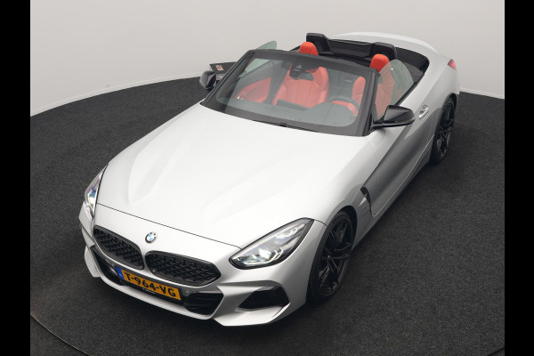 BMW Z4 Roadster M40i M Sport 340pk Dealer O.H. | Adaptive Cruise | Camera | Harman / Kardon | Lederen Sportstoelen Memory & Verwarmd | Adaptief Onderstel | Sfeerverlichting | Stuur Verwarmd | 19"L.M | Apple Carplay | Virtual | Navigatie |