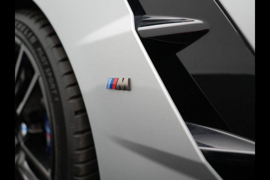 BMW Z4 Roadster M40i M Sport 340pk Dealer O.H. | Adaptive Cruise | Camera | Harman / Kardon | Lederen Sportstoelen Memory & Verwarmd | Adaptief Onderstel | Sfeerverlichting | Stuur Verwarmd | 19"L.M | Apple Carplay | Virtual | Navigatie |