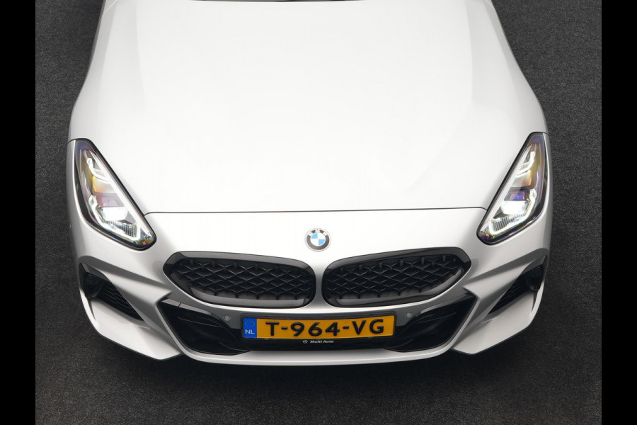 BMW Z4 Roadster M40i M Sport 340pk Dealer O.H. | Adaptive Cruise | Camera | Harman / Kardon | Lederen Sportstoelen Memory & Verwarmd | Adaptief Onderstel | Sfeerverlichting | Stuur Verwarmd | 19"L.M | Apple Carplay | Virtual | Navigatie |