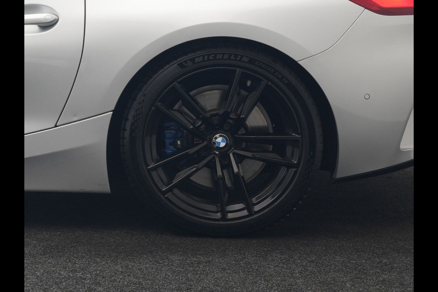 BMW Z4 Roadster M40i M Sport 340pk Dealer O.H. | Adaptive Cruise | Camera | Harman / Kardon | Lederen Sportstoelen Memory & Verwarmd | Adaptief Onderstel | Sfeerverlichting | Stuur Verwarmd | 19"L.M | Apple Carplay | Virtual | Navigatie |