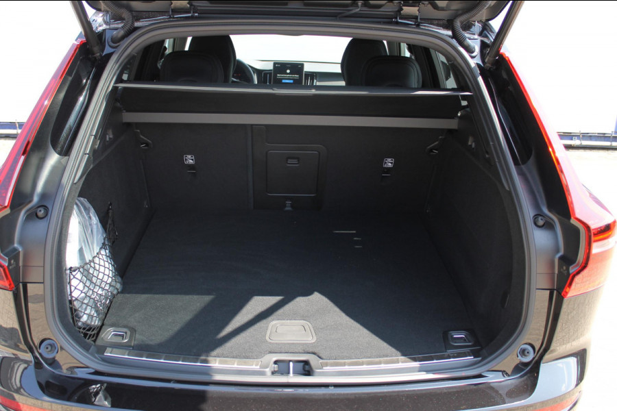 Volvo XC60 T8 455PK Automaat AWD Plus Black Edition Google infotainment / 21" lichtmetalen velgen / Verwarmbare voorstoelen en stuurwiel / Adaptieve cruise control