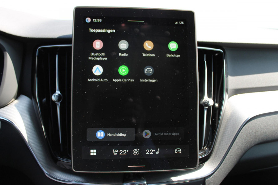Volvo XC60 T8 455PK Automaat AWD Plus Black Edition Google infotainment / 21" lichtmetalen velgen / Verwarmbare voorstoelen en stuurwiel / Adaptieve cruise control