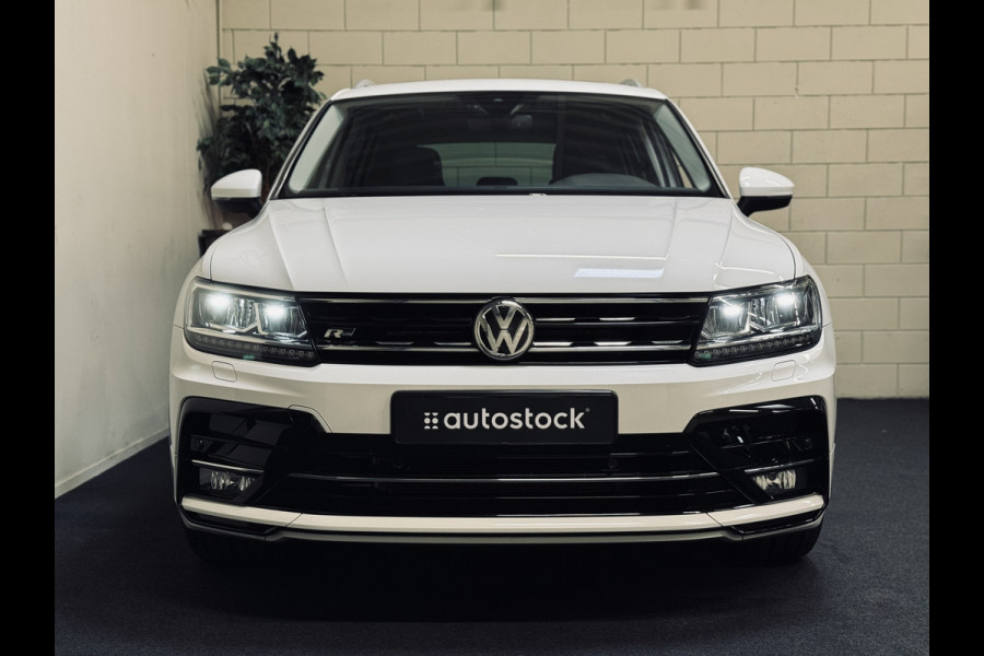 Volkswagen Tiguan 1.5 TSI ACT Highline R-Line | Panorama | Leder | Trekhaak